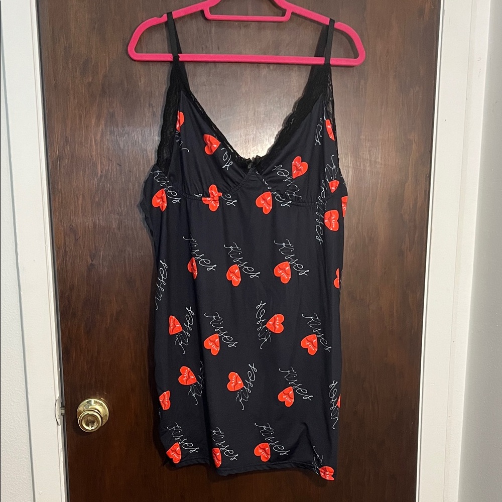 Kisses Night Dress